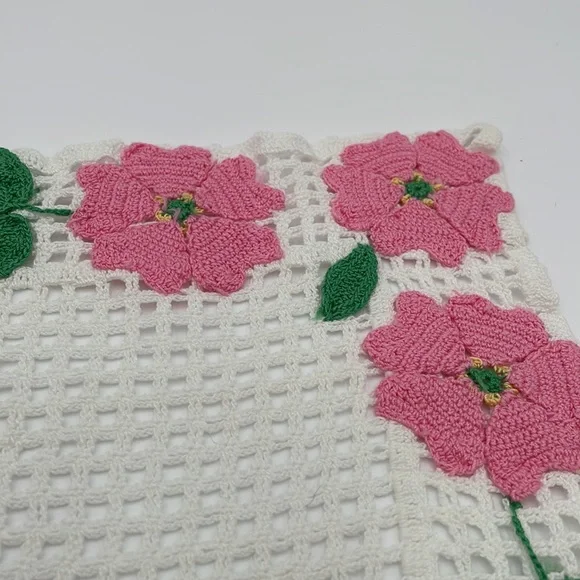 Vintage Handmade Knit Small Table Topper Doily White and Pink Flowers - Picture 6 of 8